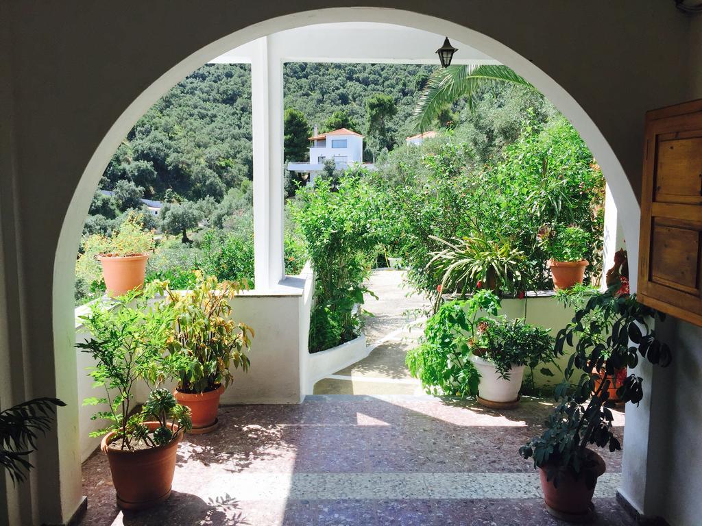 Villa Meroulas Megali Ammos  Bagian luar foto